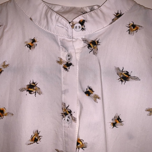 Victoria Beckham - “Bee Print Button Down Top” - Picture 6 of 8